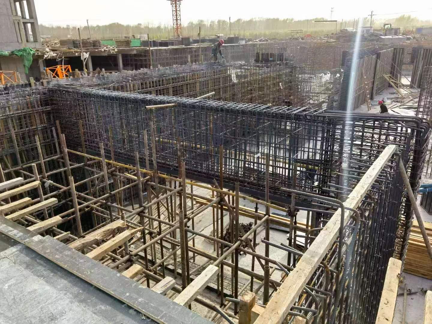 青海建筑基础筏板施工时混凝土有哪些常见问题?